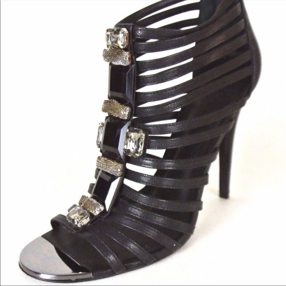 TORY BURCH HEELS SIZE 8